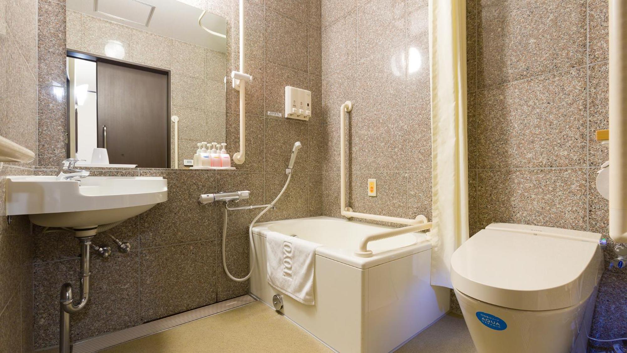 Toyoko Inn Kintetsu Yokkaichi Eki Kita Guchi Exterior photo