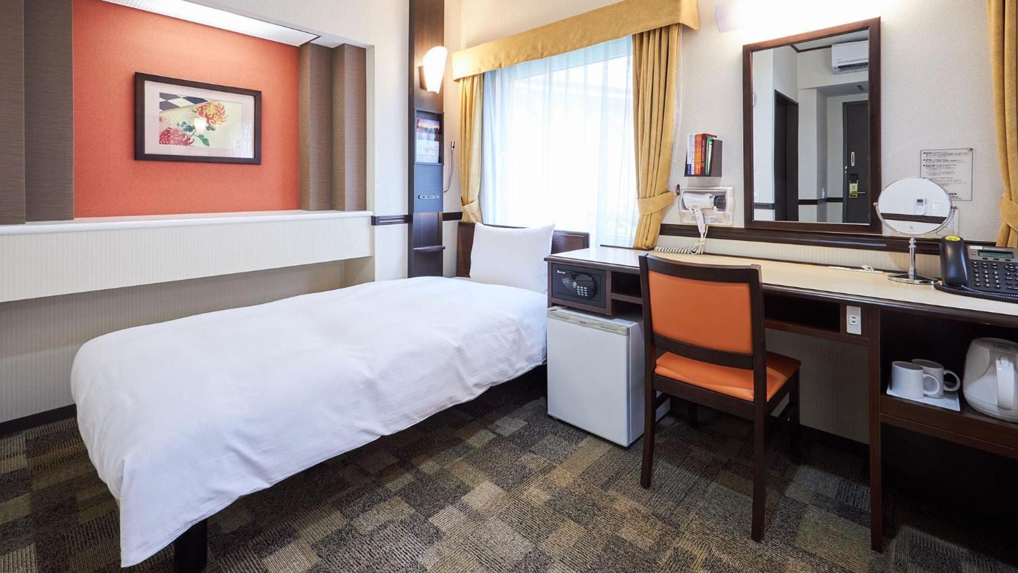 Toyoko Inn Kintetsu Yokkaichi Eki Kita Guchi Room photo